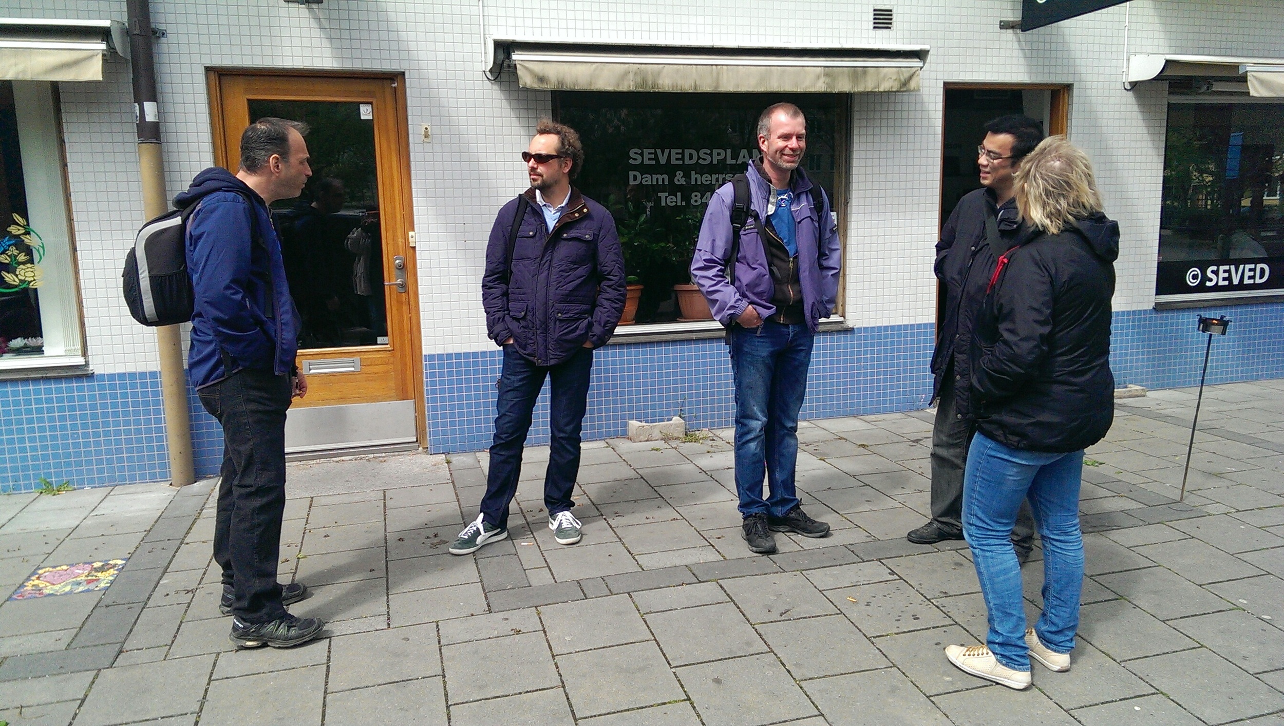 Five of the eight photographers who took part in the photowalk outside the Galleri Copyright Seved where the exhibition took place.