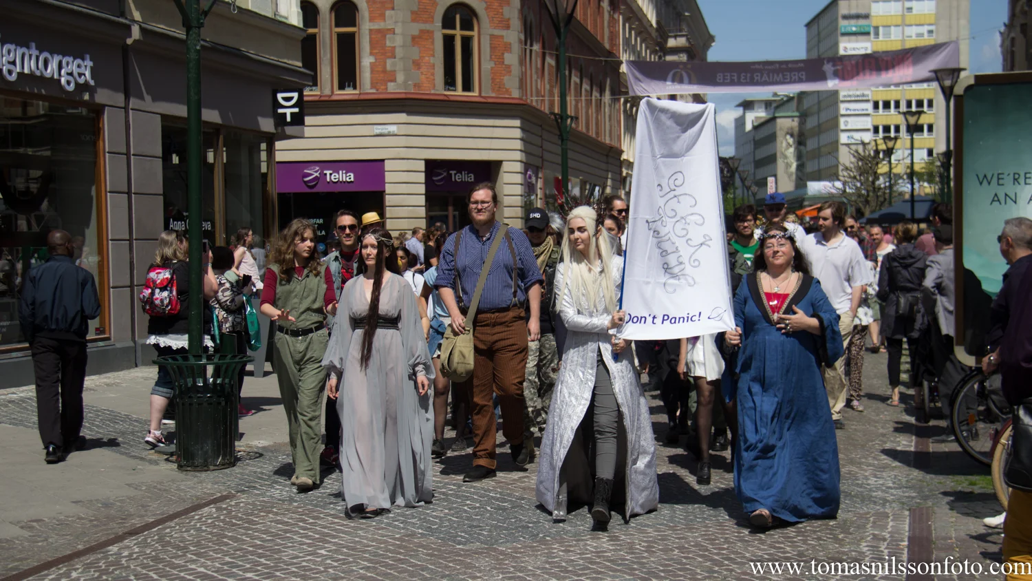 Geeks of the city...unite...and parade!