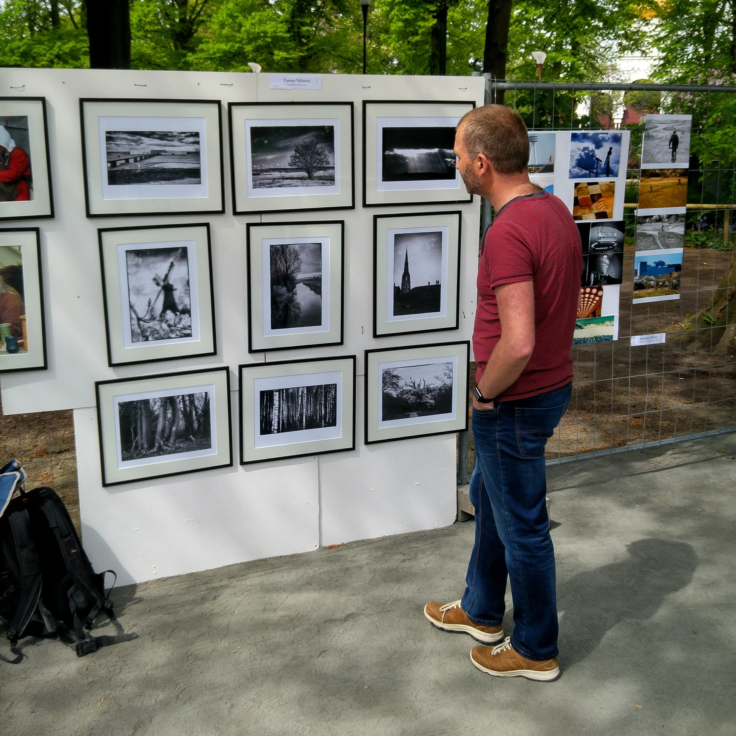 May 21 - Day 142: Showing my pictures at Planket