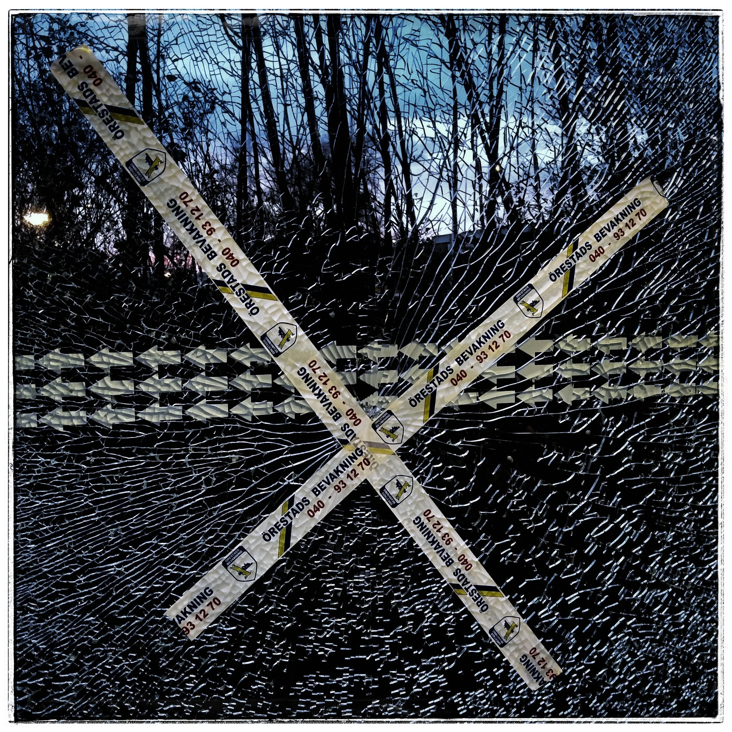 November 22 - Day 327: Fractured