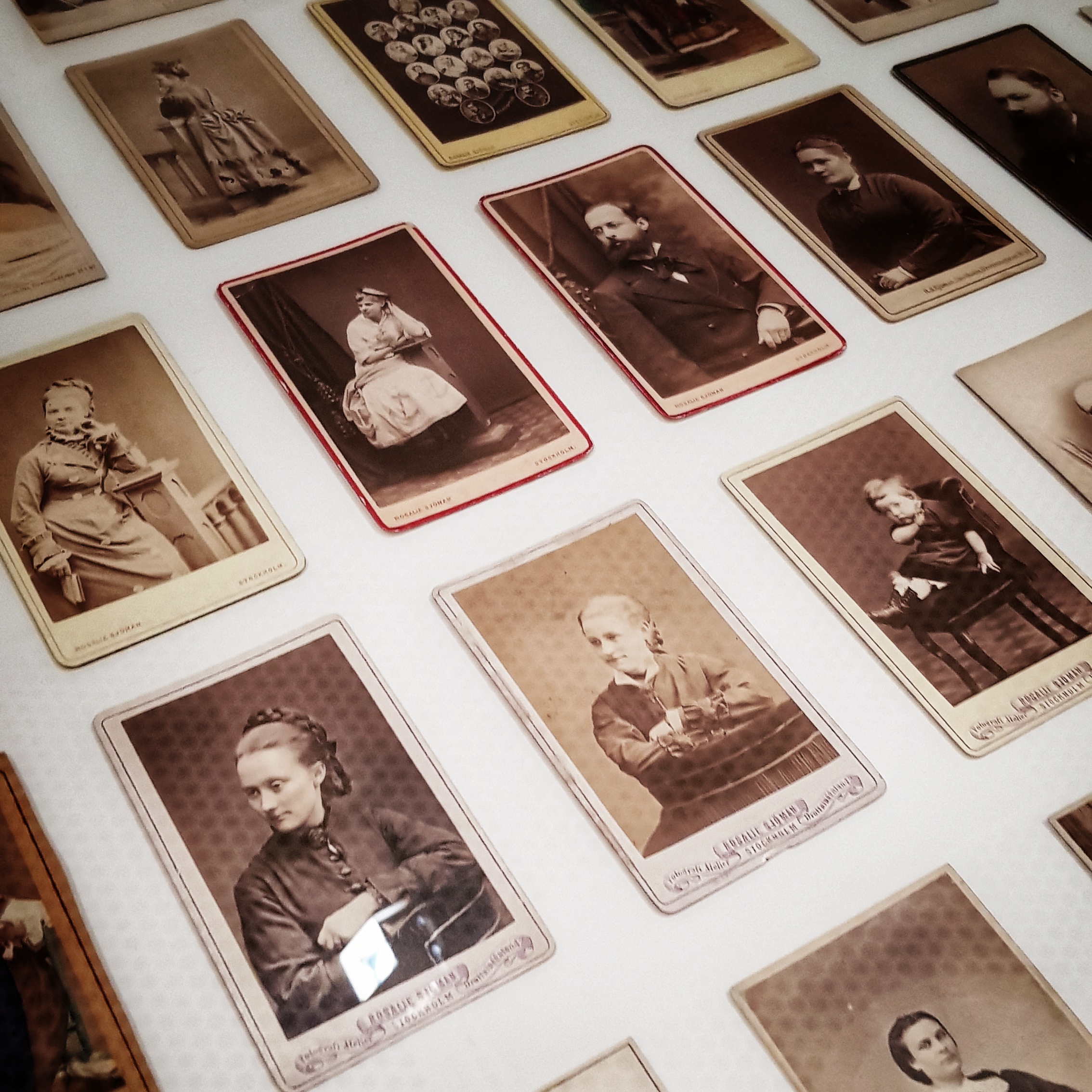 Day 170 - June 19: Exhibition with old portrait cards