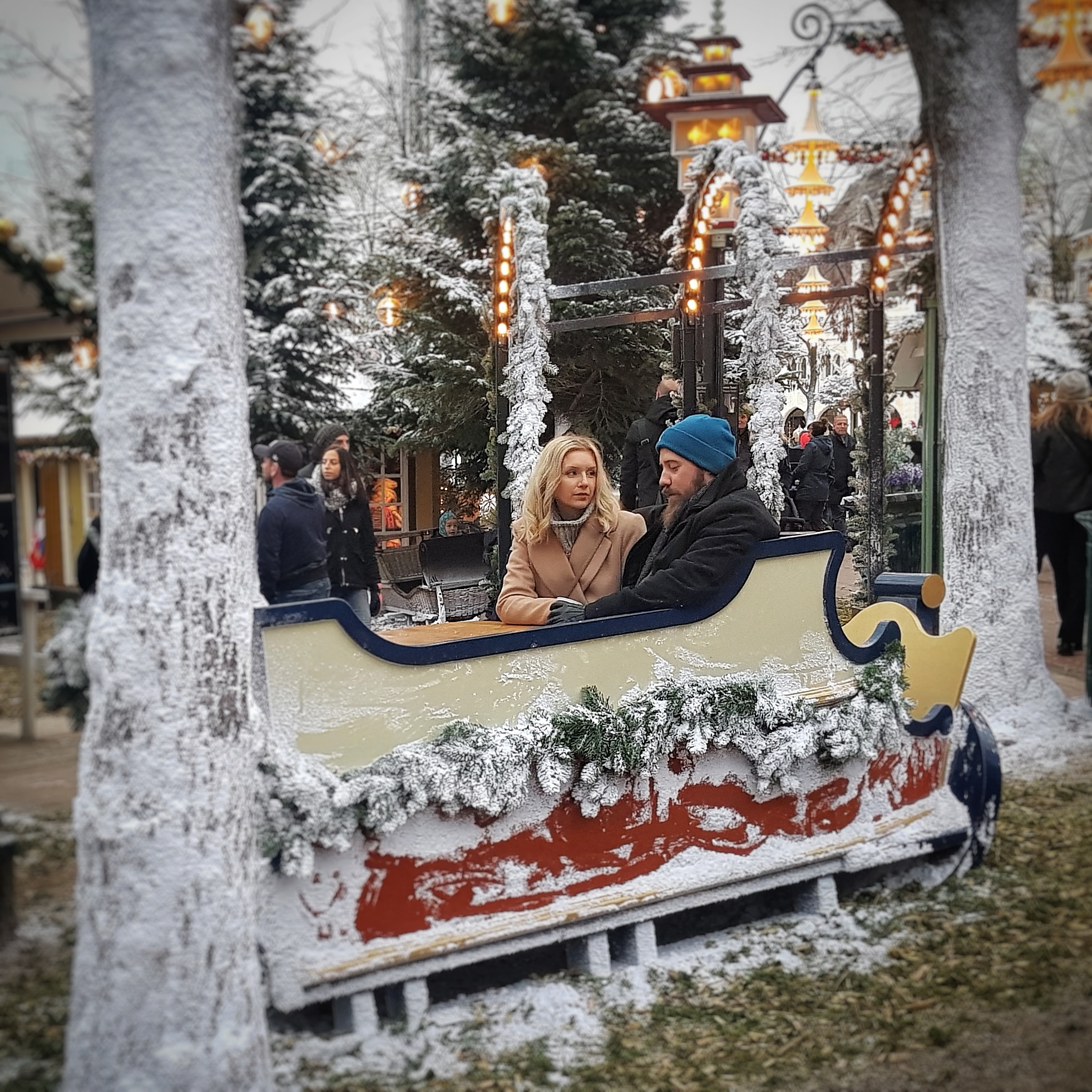 Day 327 - November 23: Two in a sled