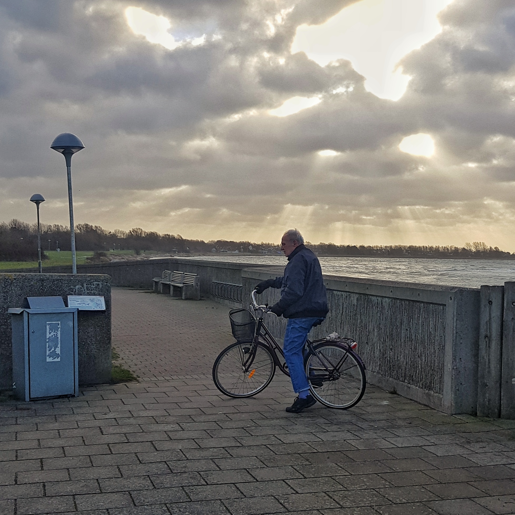 The 365 Project 2019: Day 1 - Stormy Weather