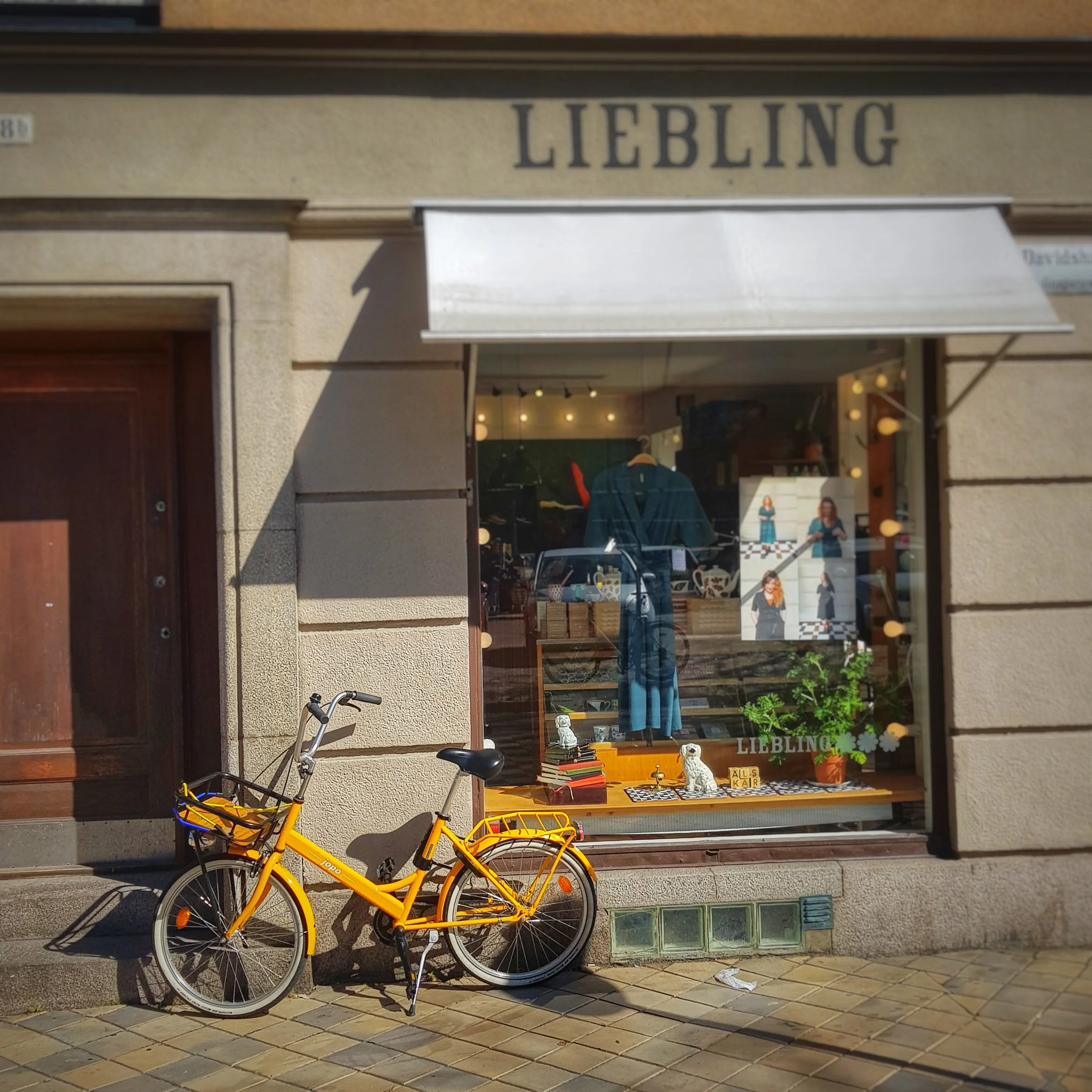 Day 108 - April 18: Yellow Bike