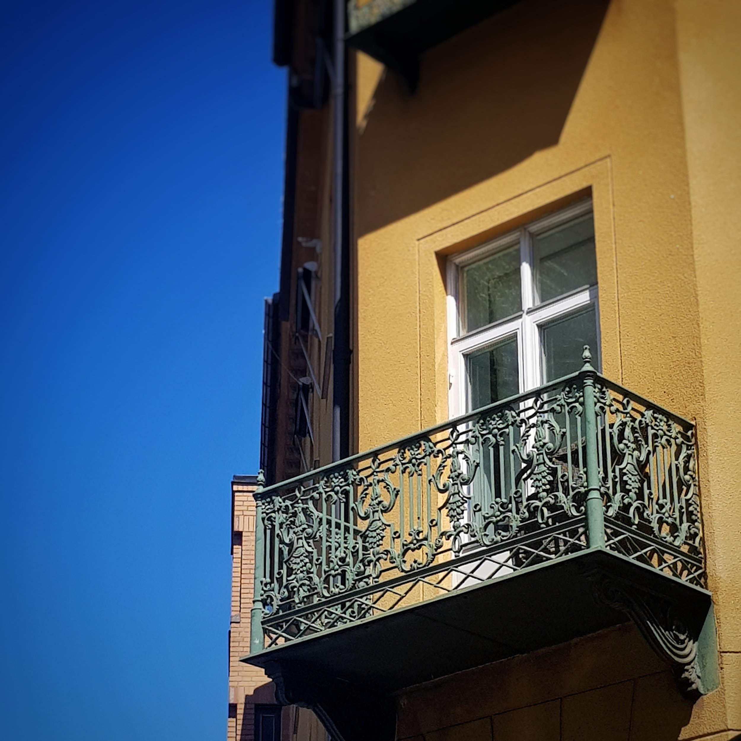 Day 186 - July 5: Balcony