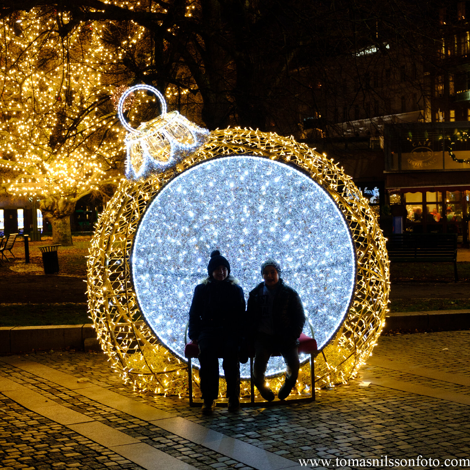 Day 345 - December 11: In our own bauble