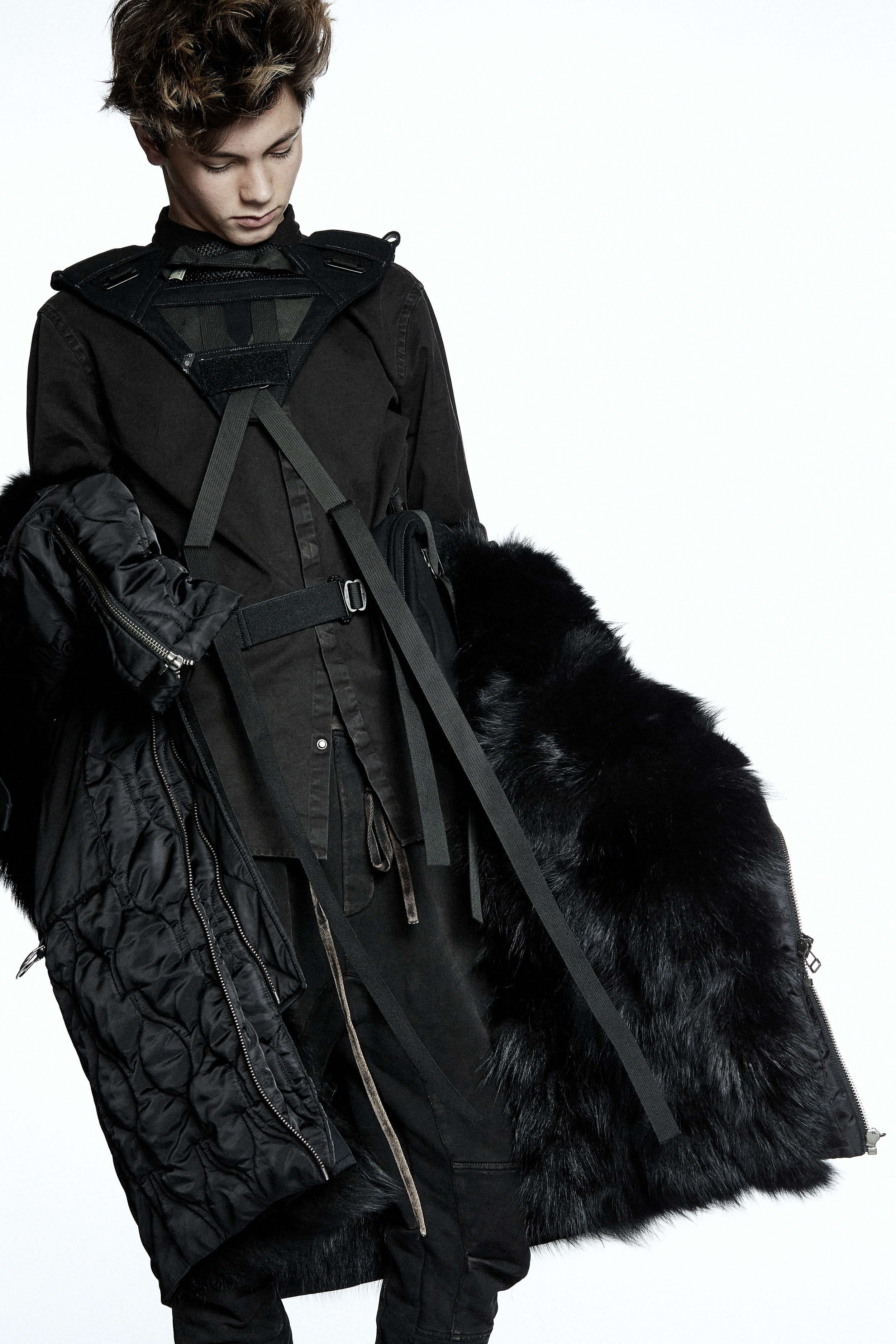 Look 8_XB OFCL AW17 by Aldo Carrera9866_1.jpg
