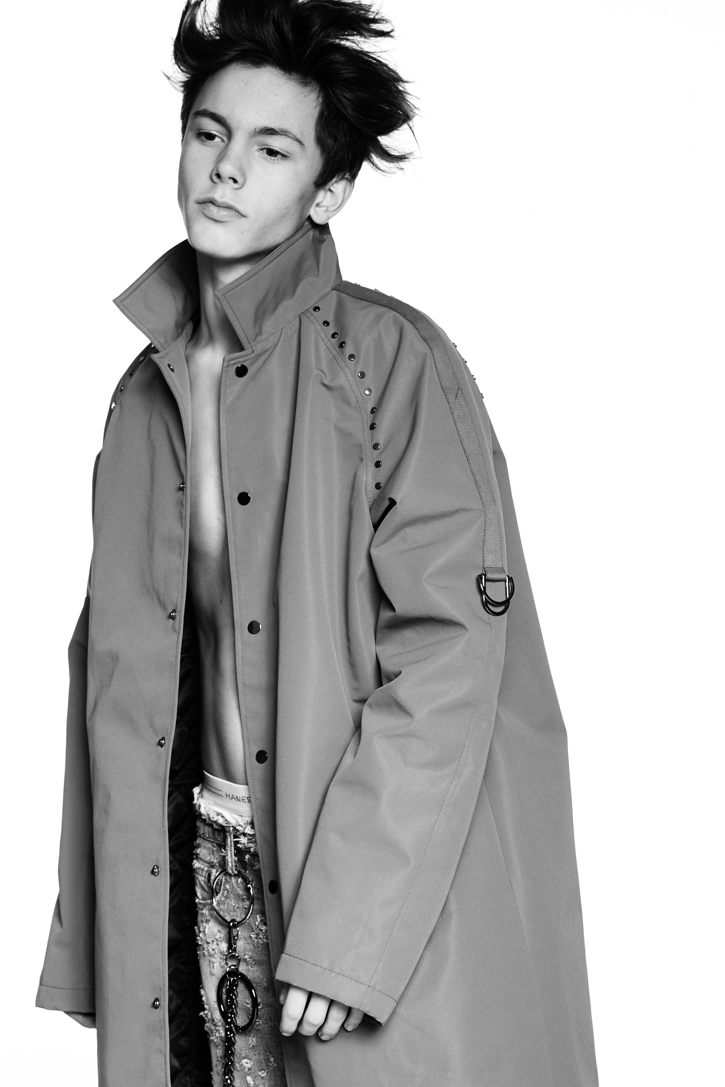 Look 19_XB OFCL AW17 by Aldo Carrera10880.jpg