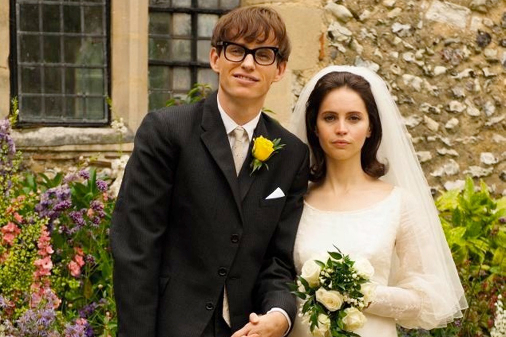 Eddie Redmayne and Felicity Jones as Stephen and Jane Hawking in, The Theory of Everything