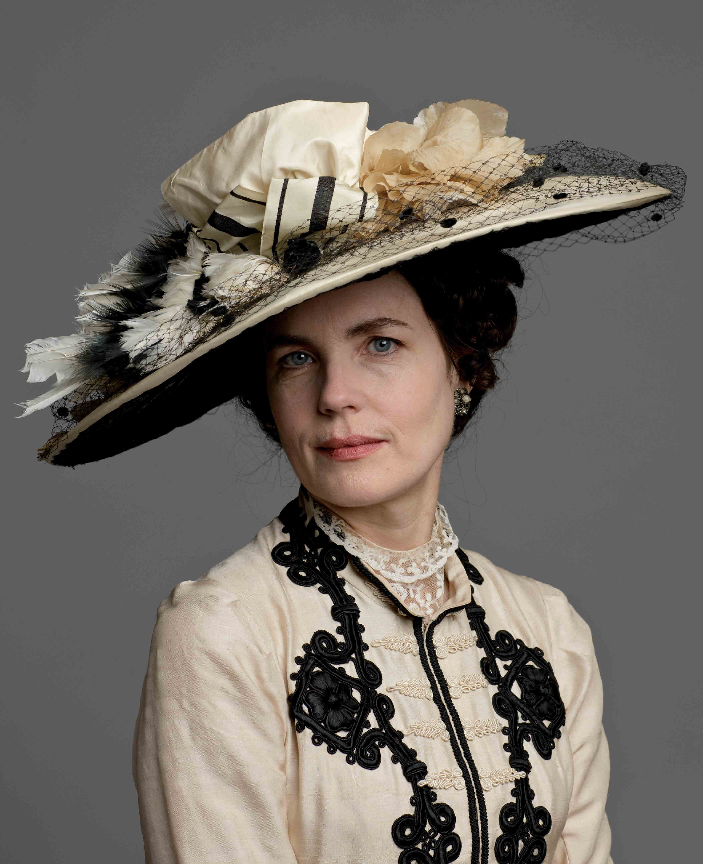 Elizabeth McGovern on the Woman In Gold, her musical side and saying goodbye to Downton Abbey