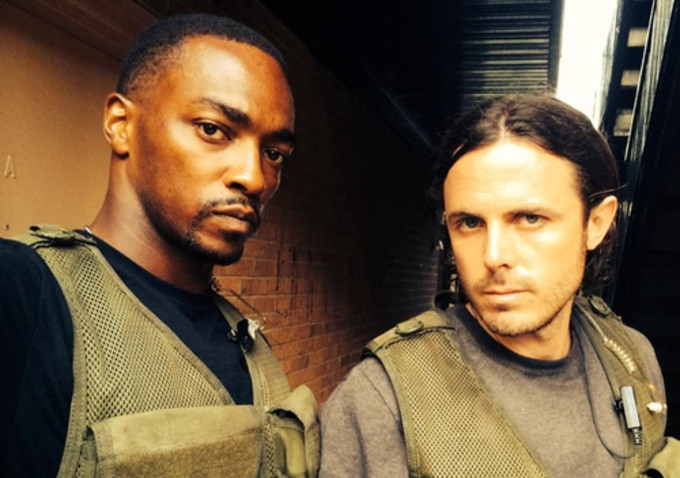 Anthony Mackie and Casey Affleck