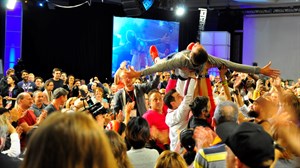 Tony Robbins: I Am Not Your Guru