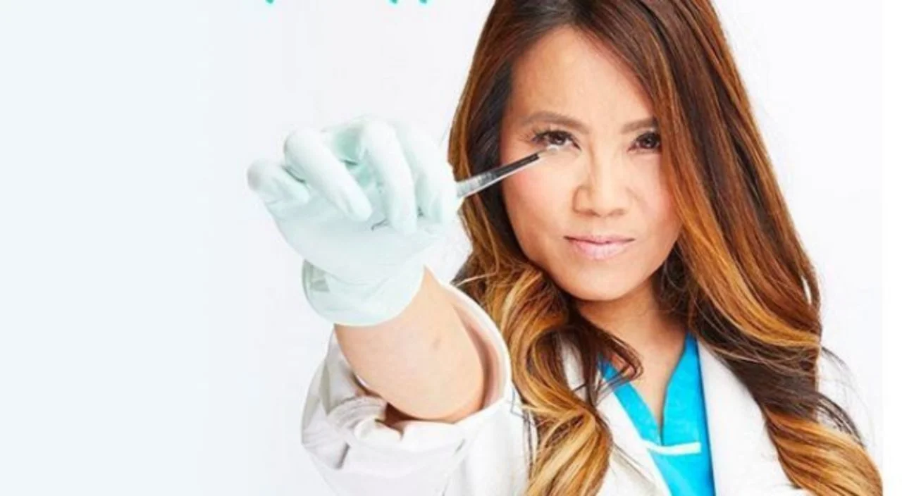 drpimple-popper-tlc-series-20039339-1280x0 (1).jpeg