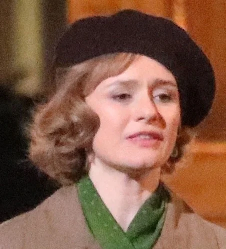 Mary Poppins Returns - Emily Mortimer Interview 