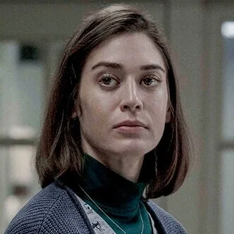 CASTLE ROCK - LIZZY CAPLAN &amp; ELSIE FISHER INTERVIEW