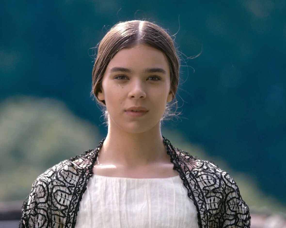 DICKINSON - HAILEE STEINFELD AND THE CAST DISCUSS SEASON 2