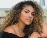 CATCHING UP WITH CANADA'S OWN McKENZIE SMALL ABOUT " A NEW DIVA'S CHRISTMAS CAROL" 