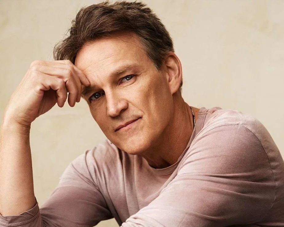 ONE ON ONE WITH STEPHEN MOYER ABOUT HIS NEW DRAMA,  A BIT OF LIFE ( AND MUCH MORE! )