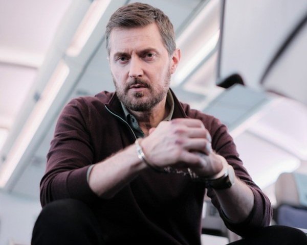 RED EYE - RICHARD ARMITAGE and JING LUSI GIVE US THE SCOOP 