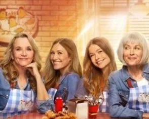 TALKING WITH THE STARS OF THE CHICKEN SISTERS, LEA THOMPSON, WENDIE MALICK, SCHUYLER FISK, and GENEVIEVE ANGELSON
