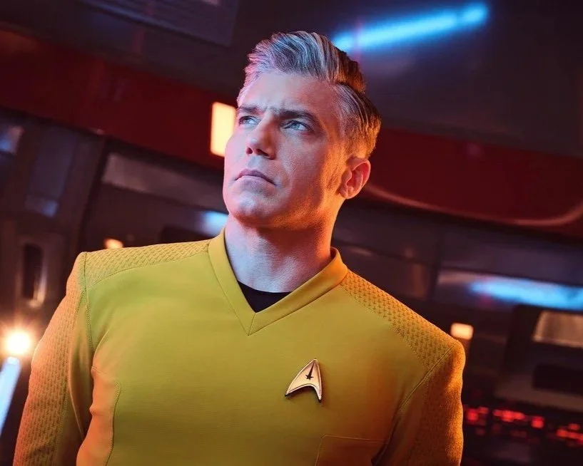 STAR TREK:STRANGE NEW WORLDS - CHATTING WITH ANSON MOUNT - A.K.A. CAPTAIN PIKE
