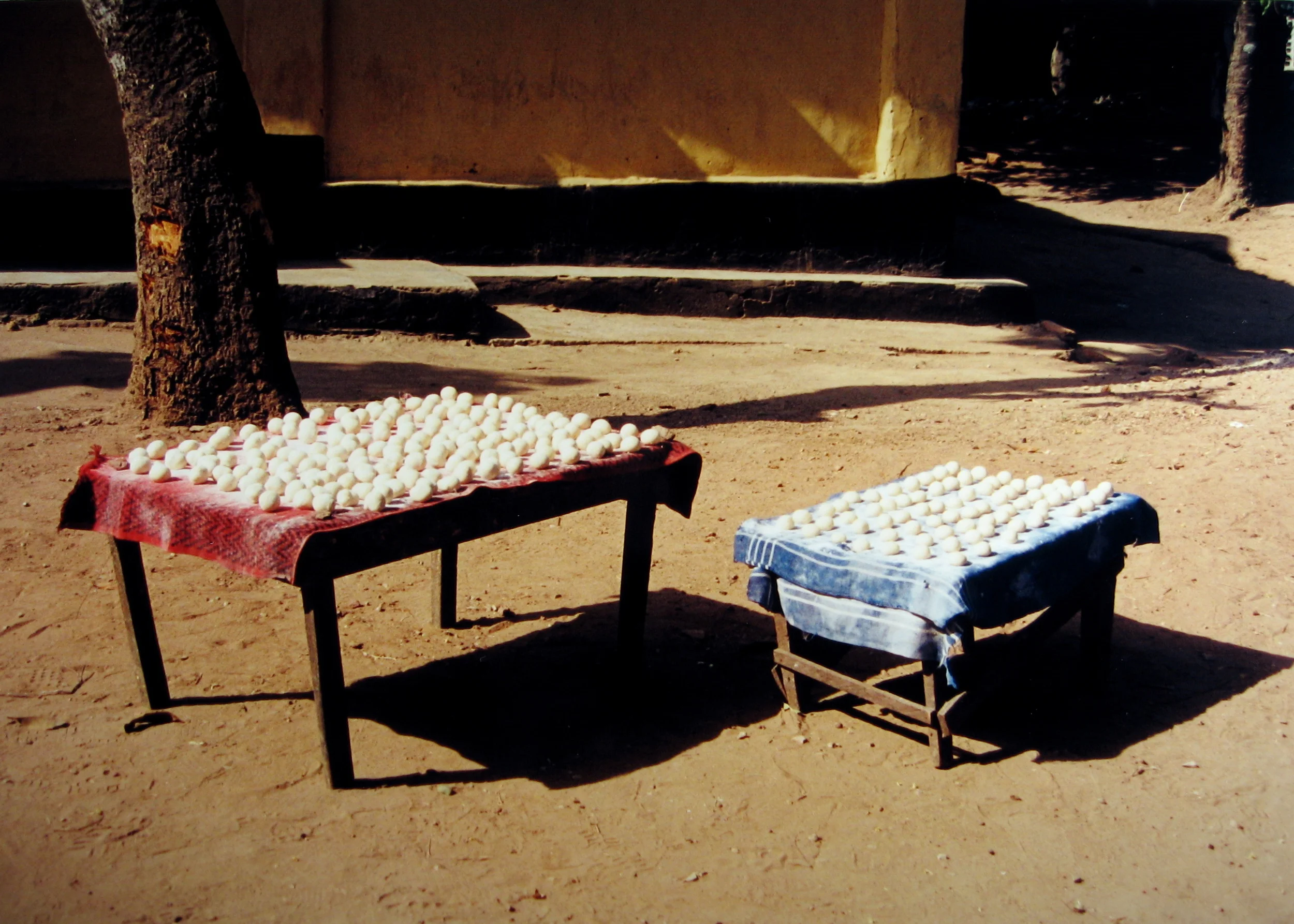 MORNING MARKET / MOTHER AND CHILD, GUINEA