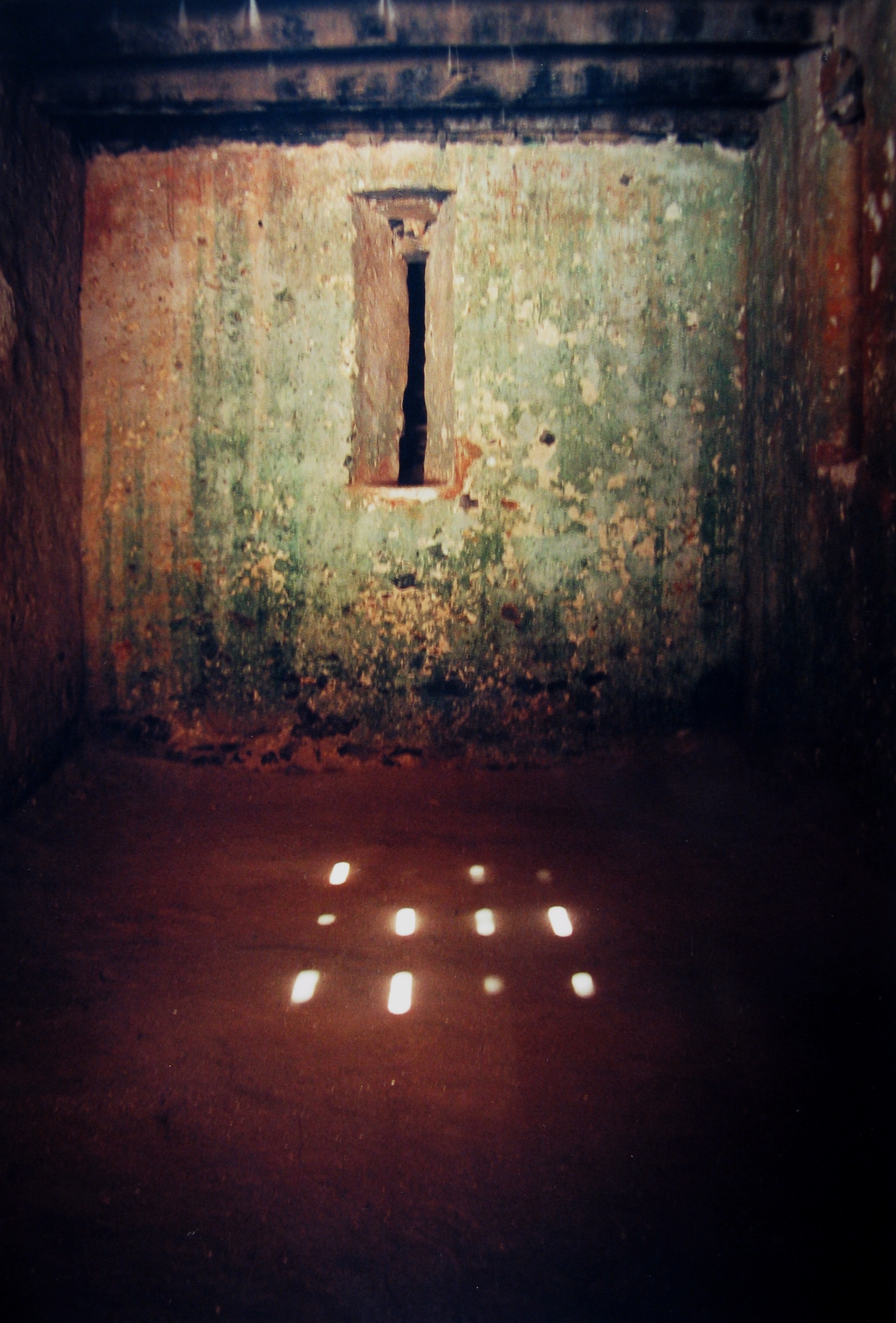 SLAVE HOLDING CELL, SENEGAL