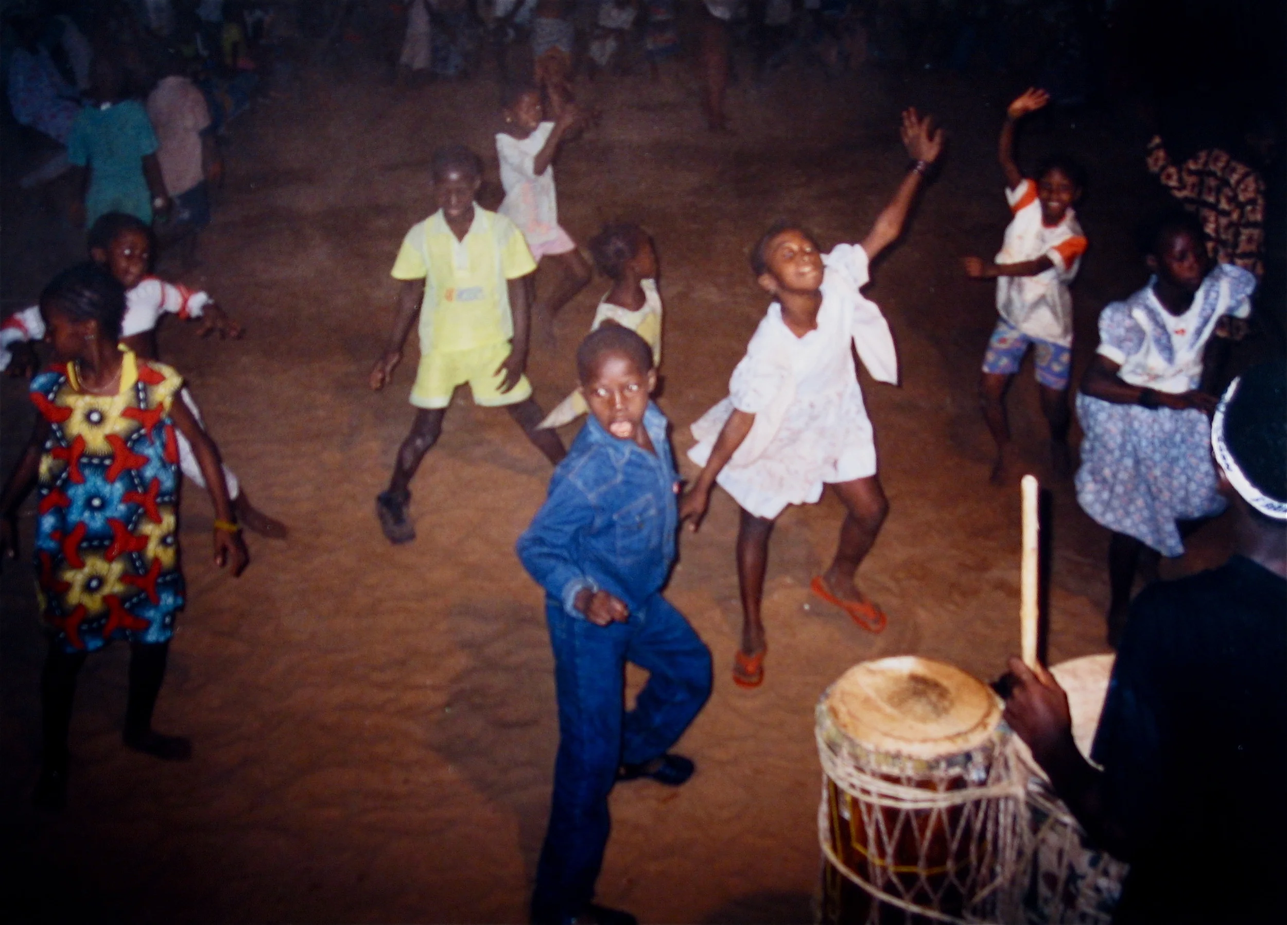 DOUNDOUNBA / STRONG MAN DANCE, GUINEA