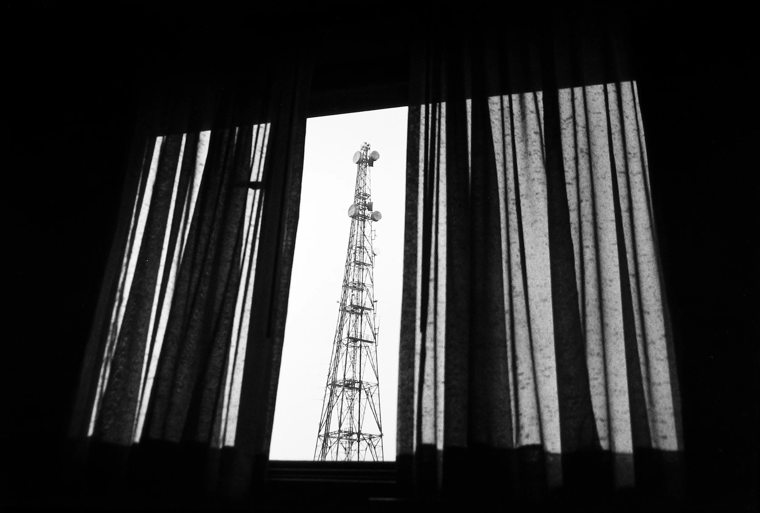 PROHIBITED PLACE OF THE OFFICIAL SECRETS ACT, U.S. MILITARY BASE, UNITED KINGDOM