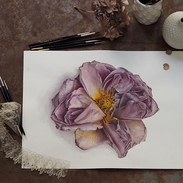 I’ve spent most of the week reacquainting myself with my steam powered lap top while attempting to digitise some of my paintings to turn into limited edition prints. Digital colour matching it turns out is one of my least favourite things ever. Minor (and possibly major) expletives may have been cast in the direction of ALL the tech this week. Now it’s time to crack open the Friday fizz and wish you all a jolly good weekend!