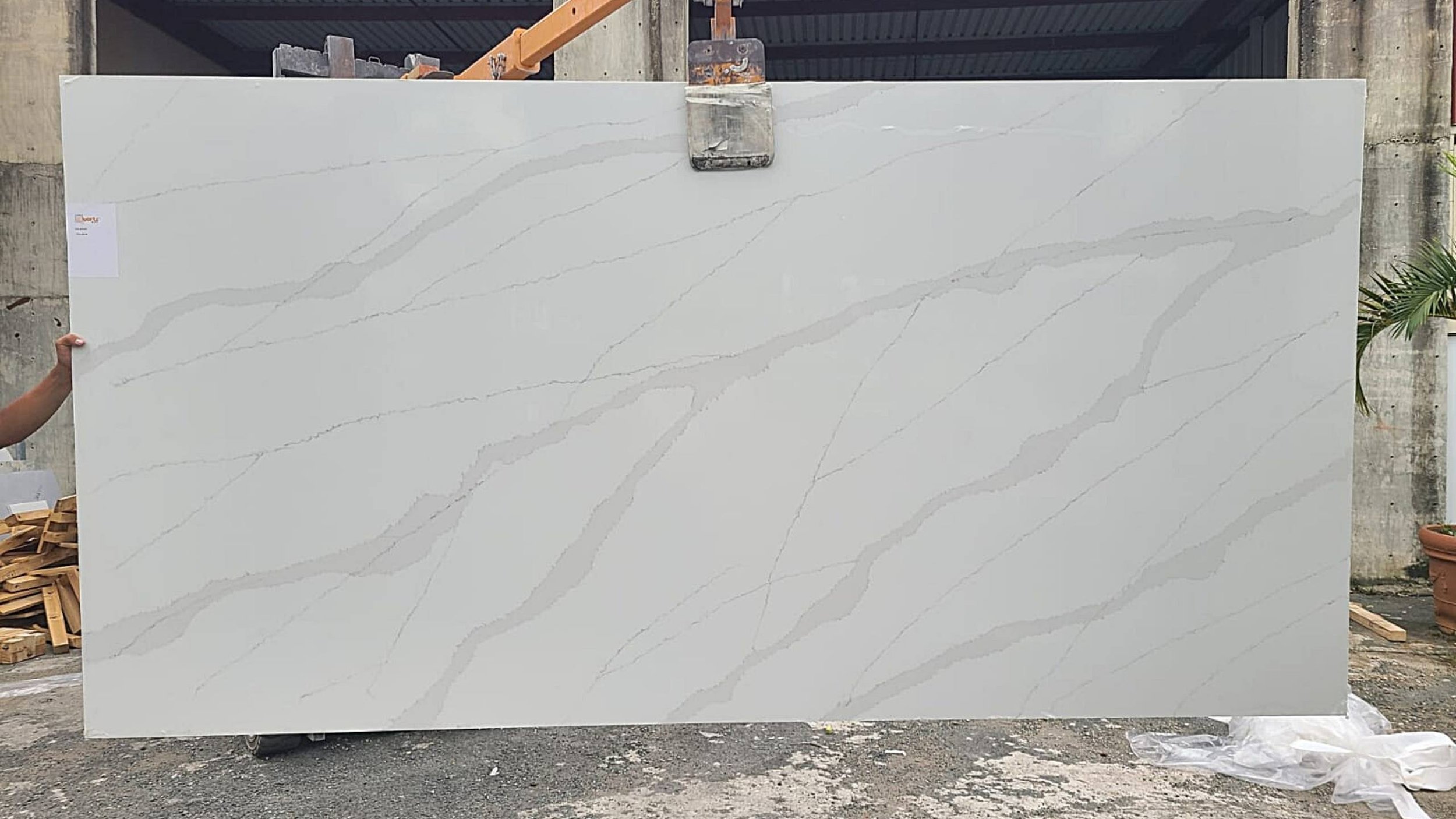 12 pros y contras de los topes de cuarzo: ¿Valen la pena el alto precio