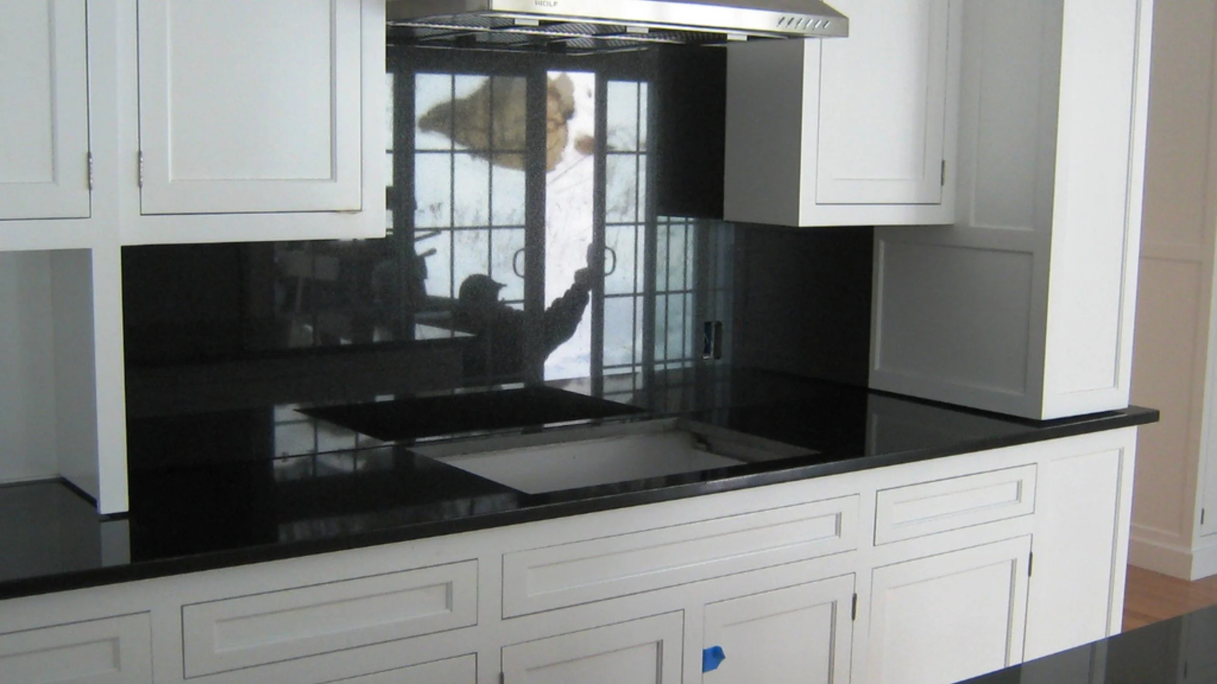 Amorgos Black quartz Instalado (2).jpg