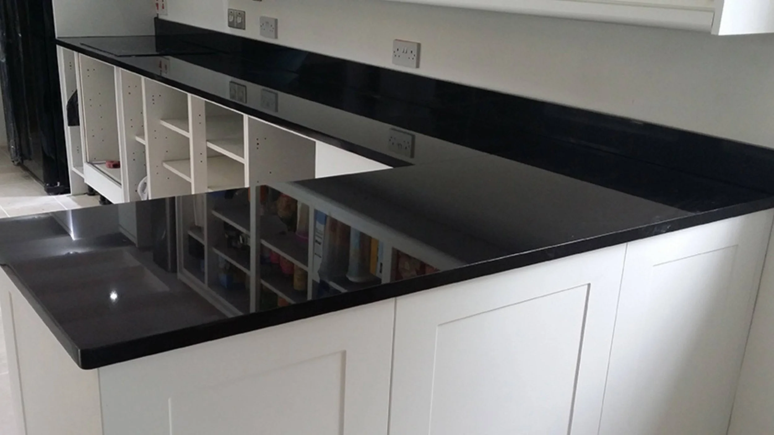 Amorgos Black quartz Instalado (1).jpg