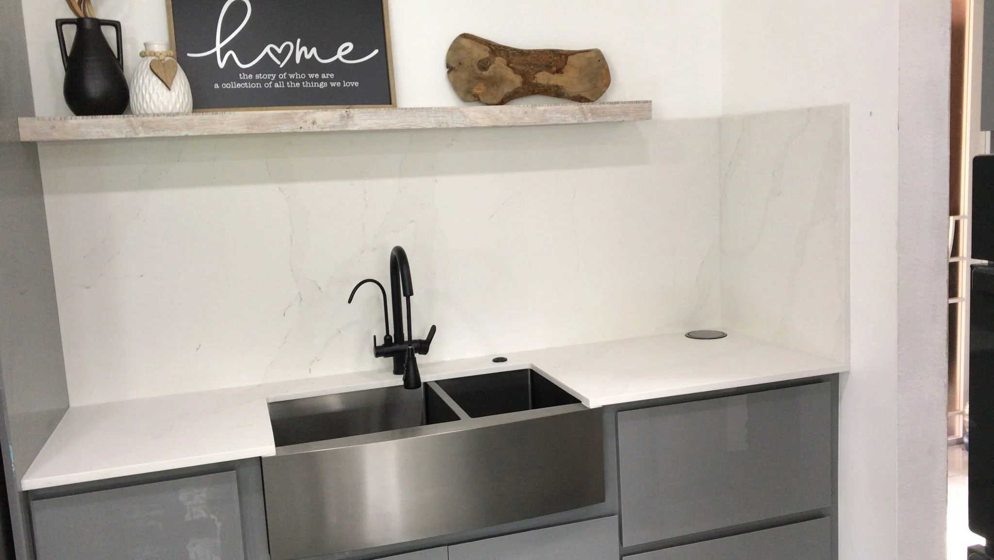 Apollonia Lydia (4).jpeg