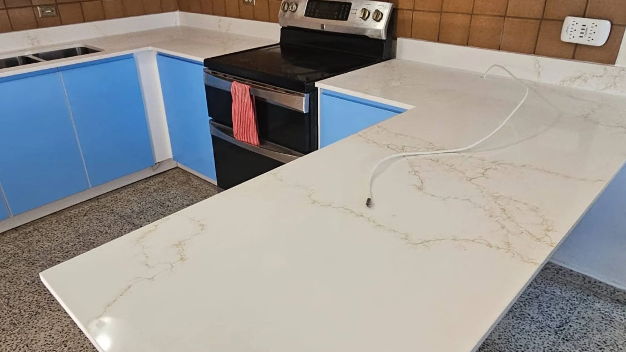 alonisos cuarzo instalado (3).jpg