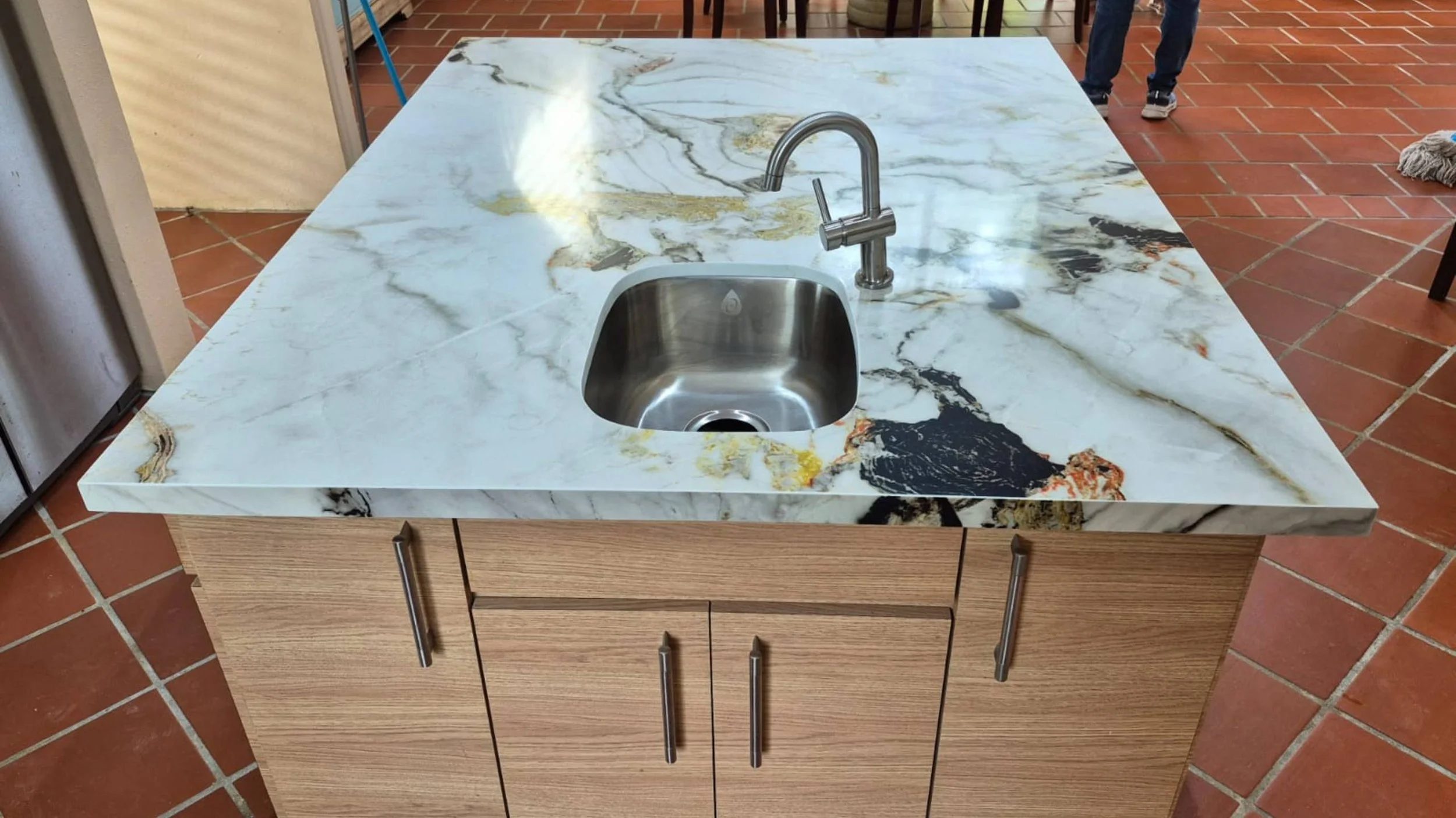 Amida Cuarzo Instalado (2).jpg