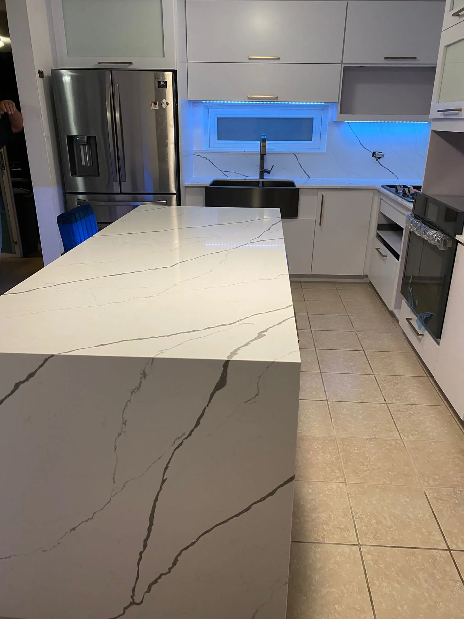 Kufonisia con Black Farm.JPG