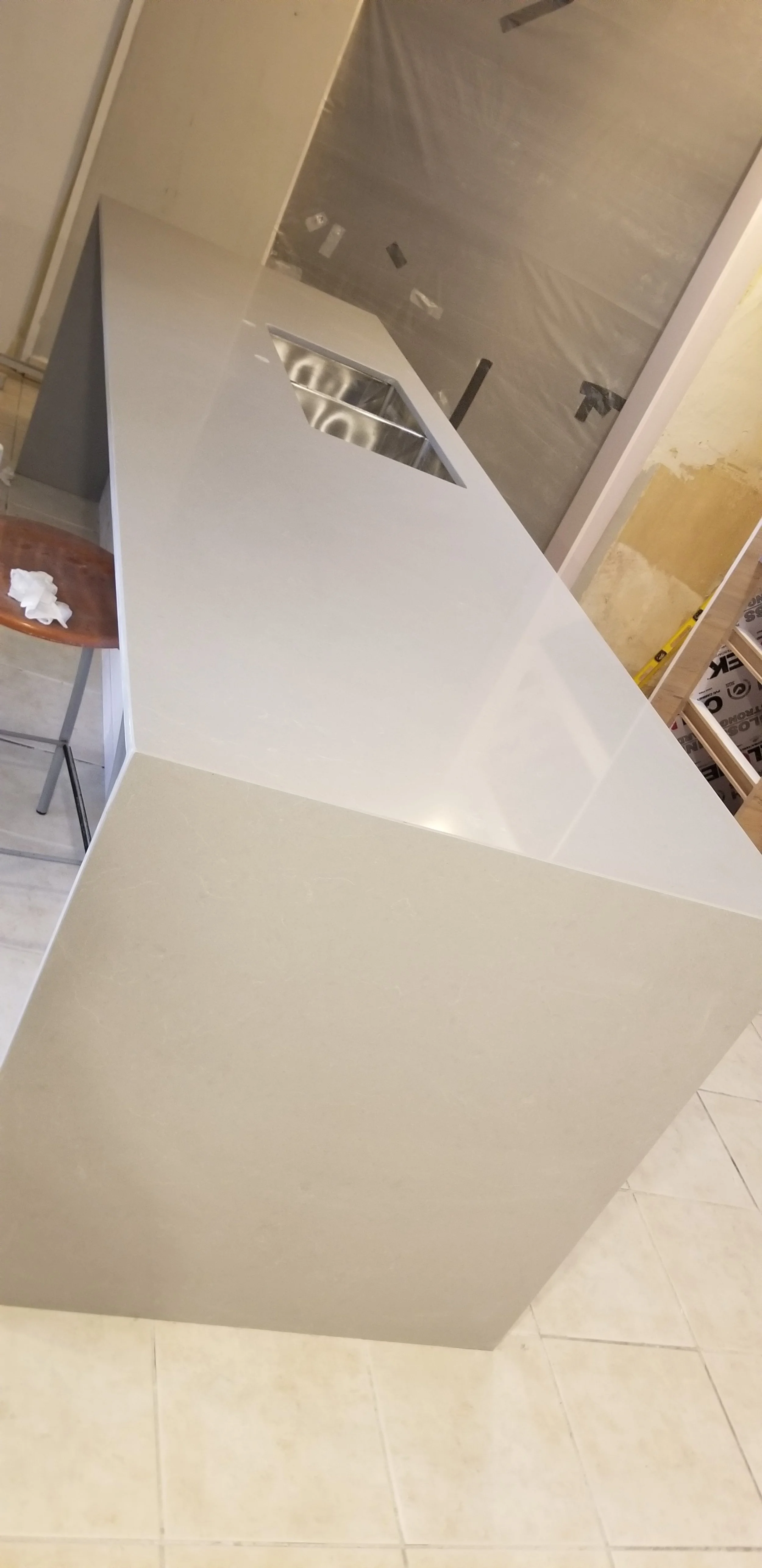 Kimolos Con Cascada.jpg