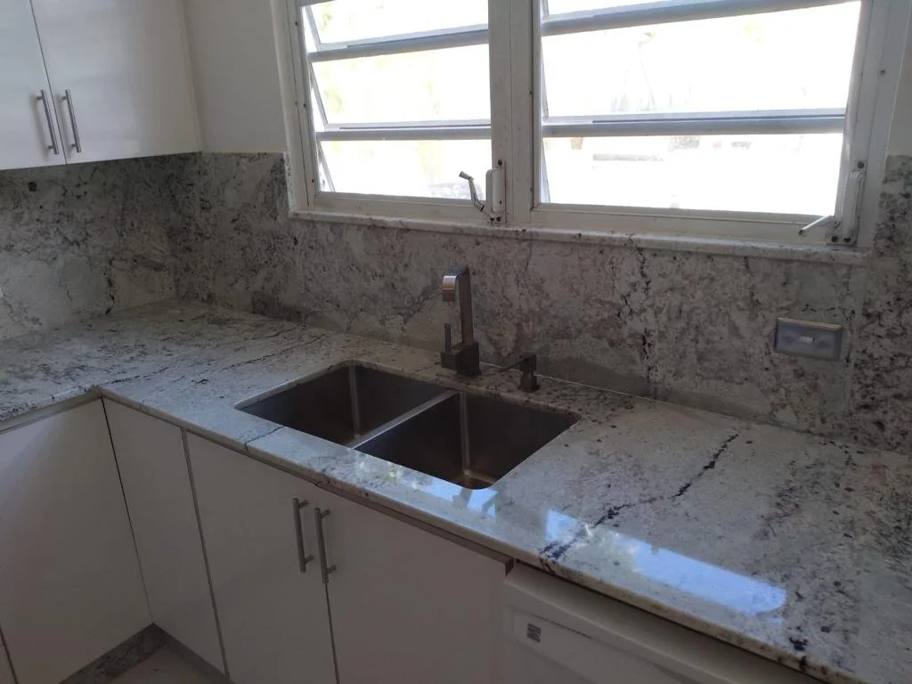 White Galaxy 25 (3).jpeg