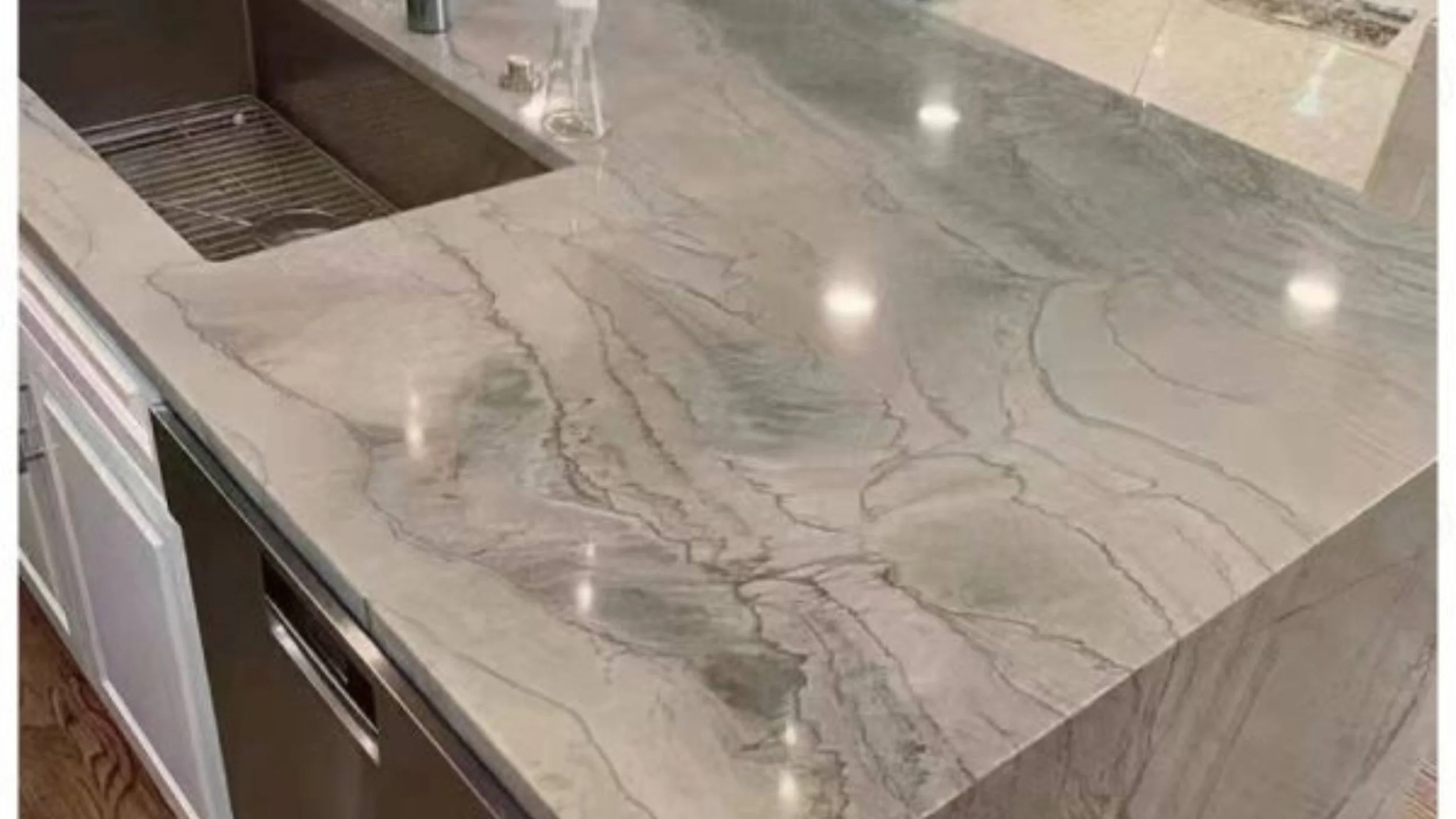 maldive installed cuarcita.jpg