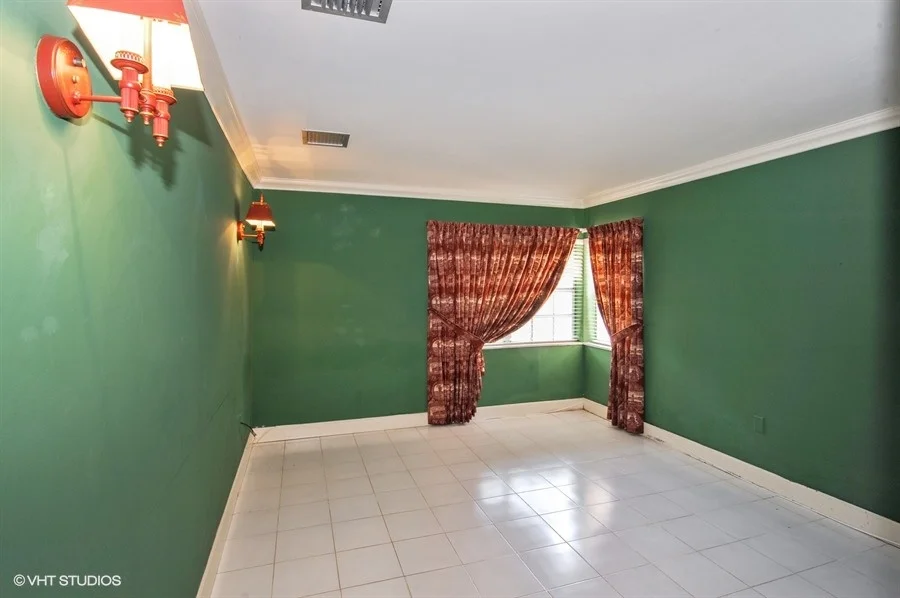 17_8820ArvidaDr_153_2ndBedroom_LowRes.jpg