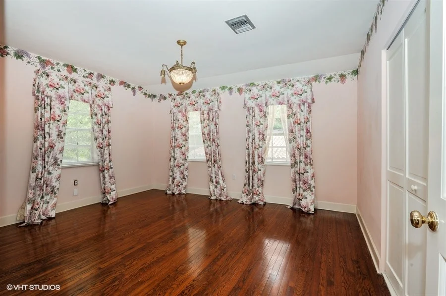 19_8820ArvidaDr_161_4thBedroom_LowRes.jpg