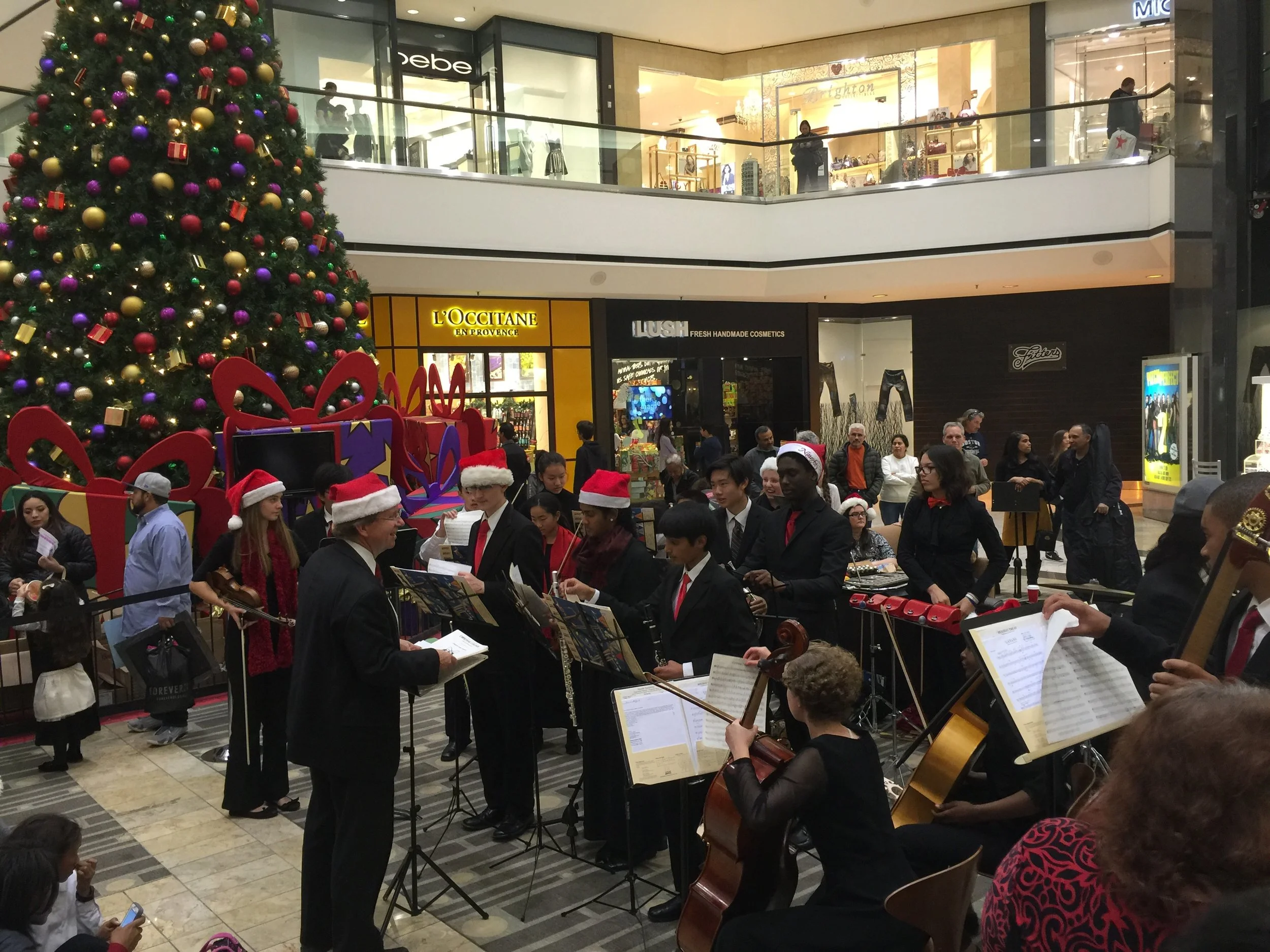 YOSAC at Stoneridge Shopping Center 12/15