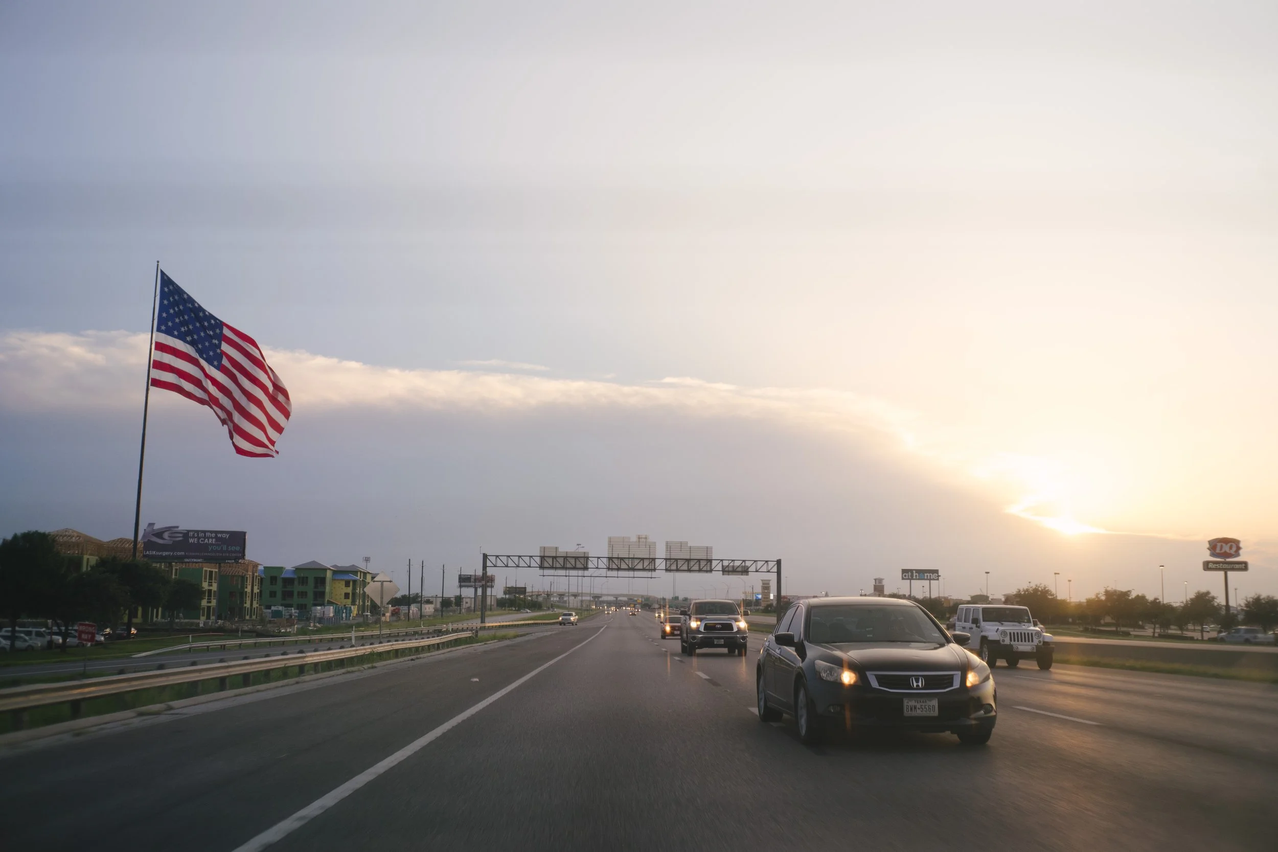 Leica 35mm f2 Summicron v3, 1/125, ISO 400. July 4, 2017