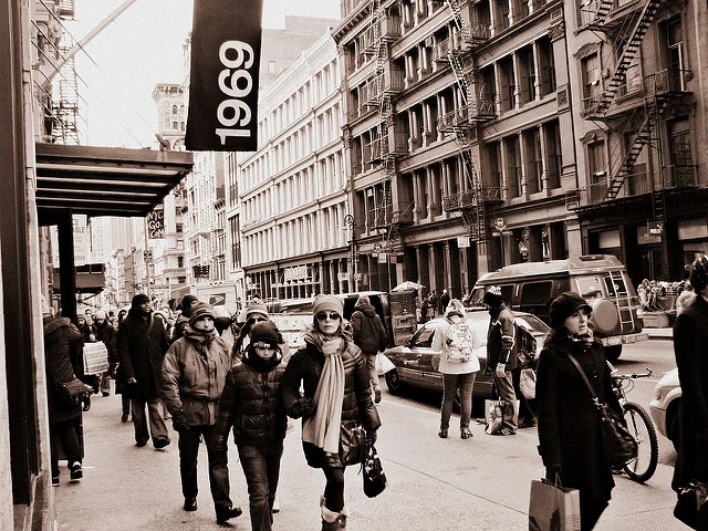 "Cold Bustle" courtesy Flickr/CC/ Urban Muser