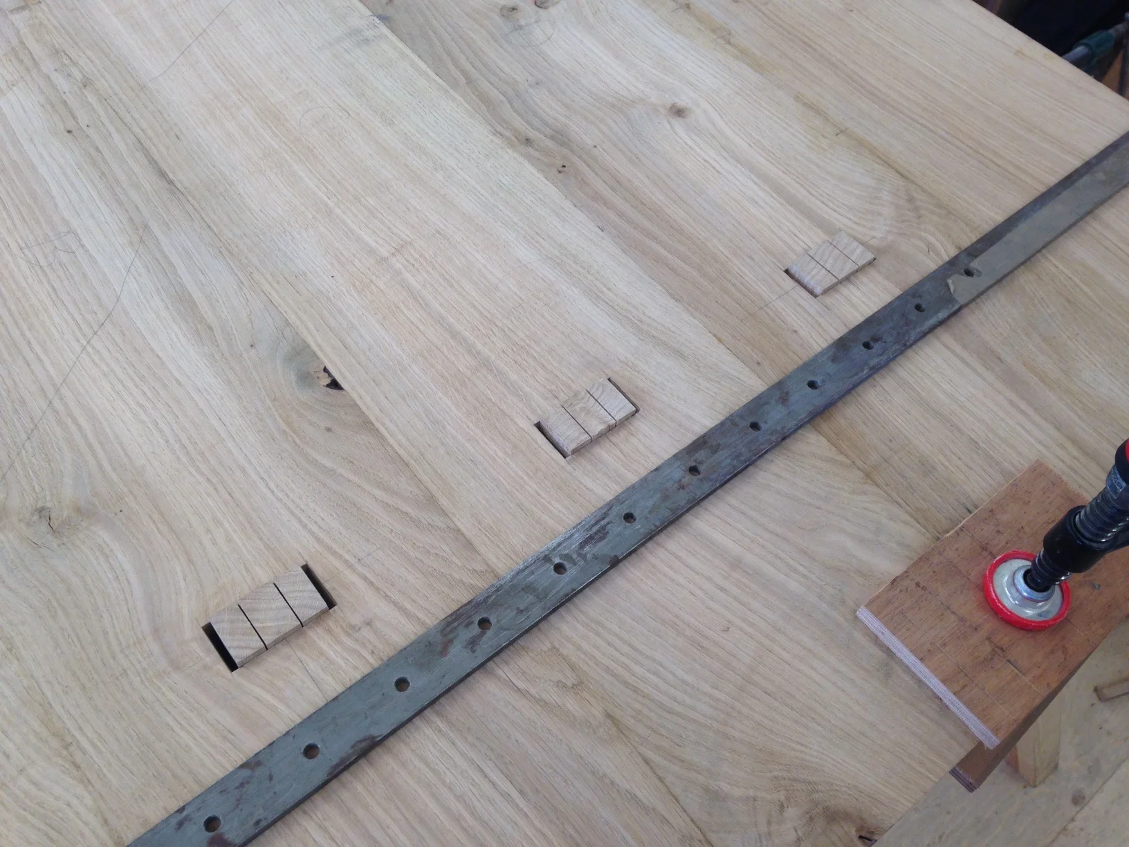 Here's the joints in action, the top has been glued and through tenons in position. 