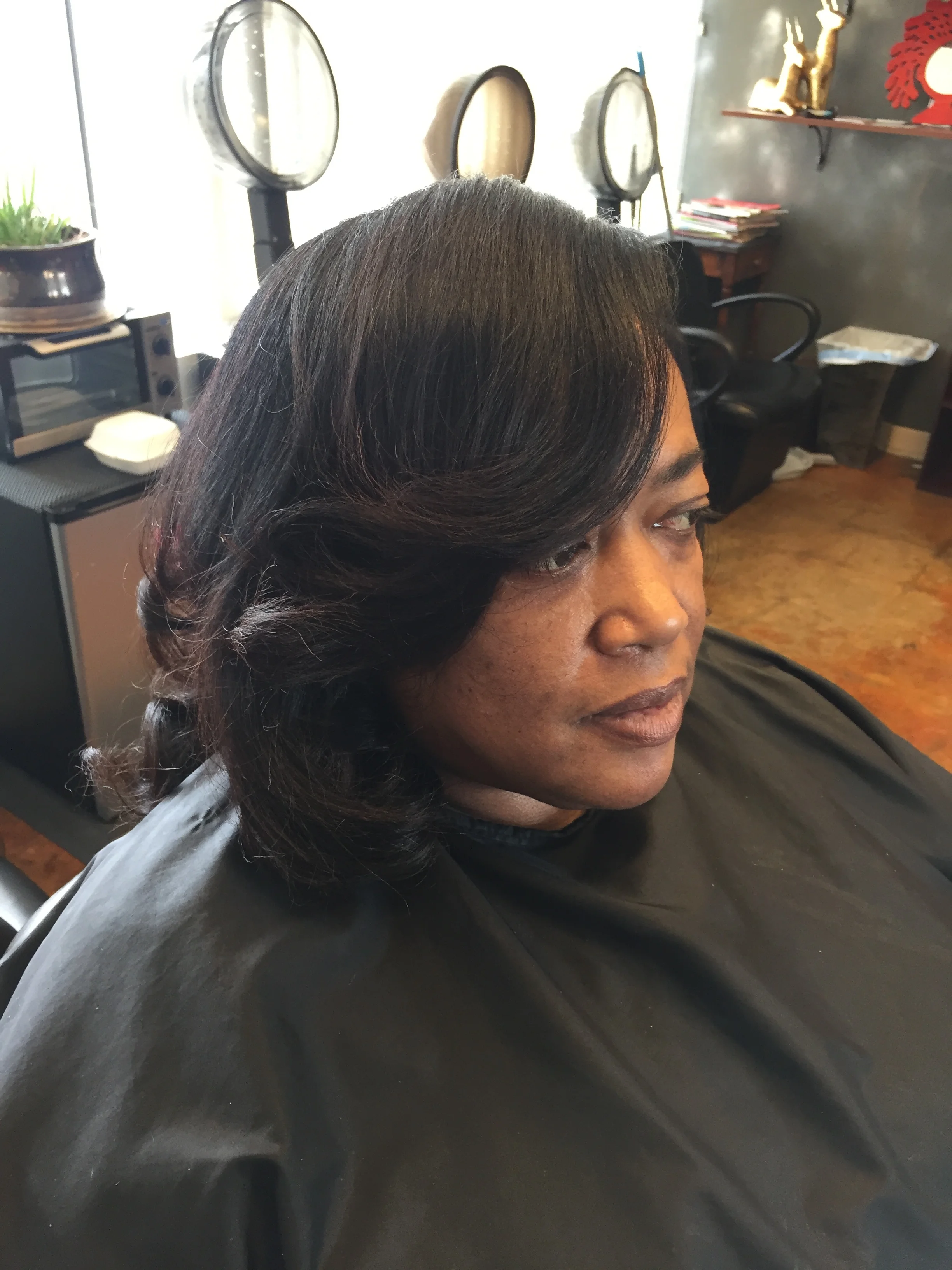  Blow dry &amp; flat iron on long natural hair (side view) 