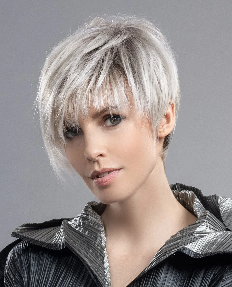 amaze-mono-part-silverblonde-rooted-styling-cut
