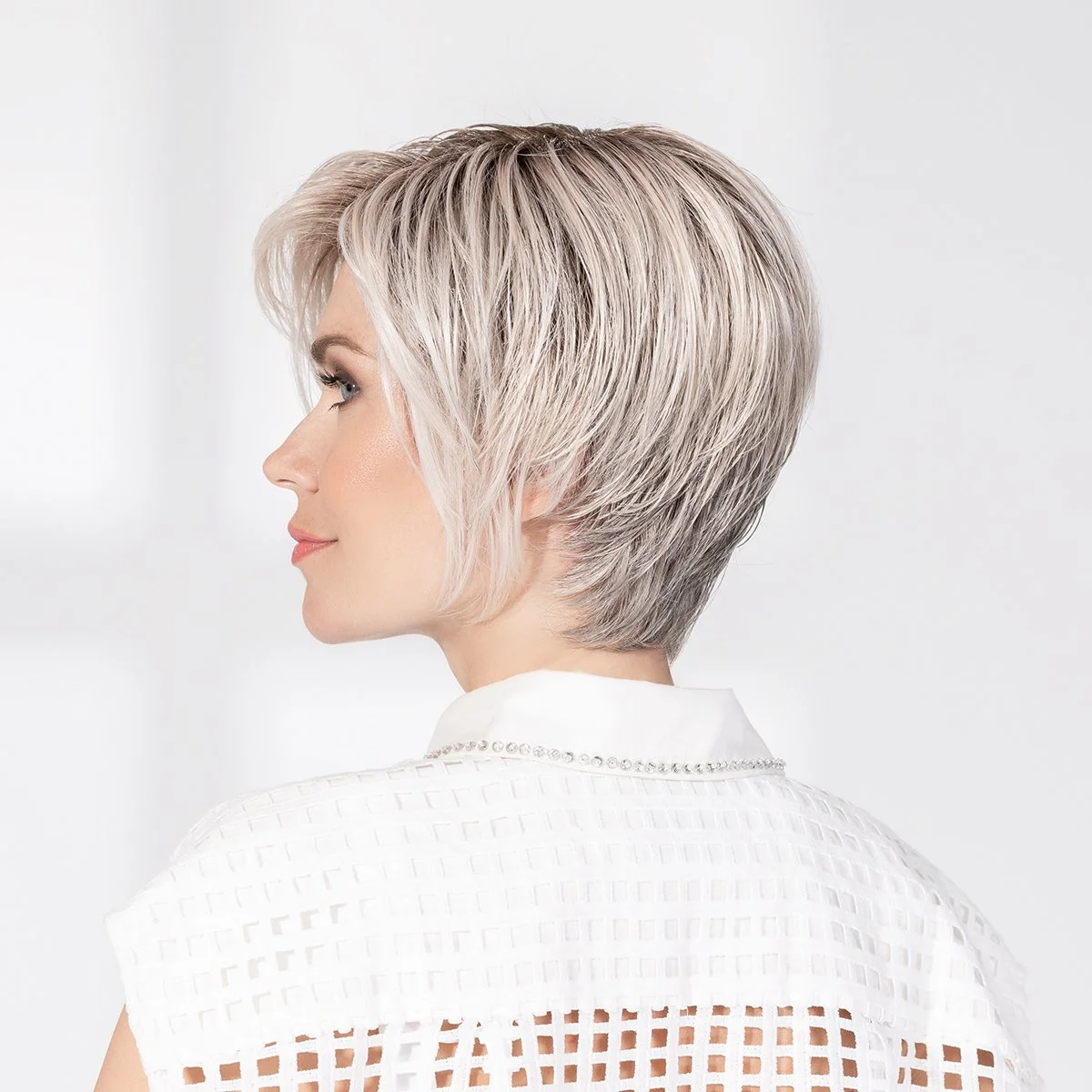 glam_soft_silverblonderooted