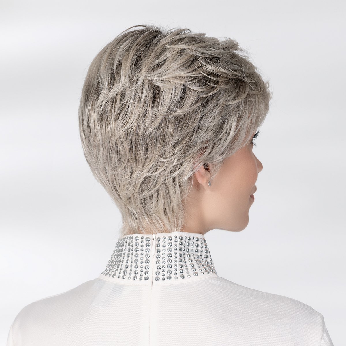 posh_deluxe_sandyblonderooted